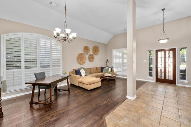 2705 Wolkin CV, Round Rock, TX 78681