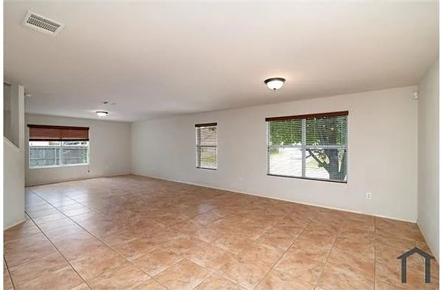 4900 Meadow Trails Drive, Fort Worth, TX 76244