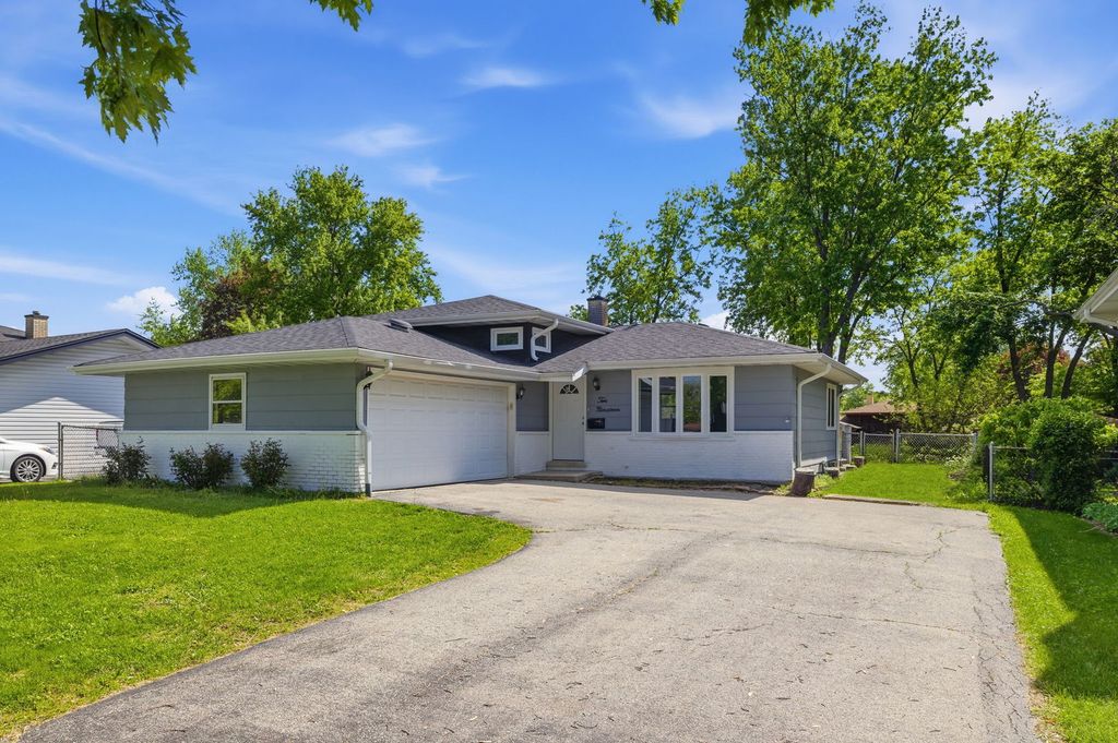 1019 Kim Place, Lemont, IL 60439