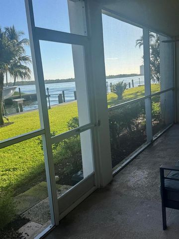 105 Paradise Harbour Boulevard 108, North Palm Beach, FL 33408