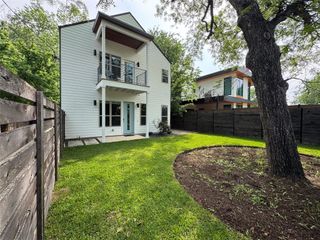 2811 Garwood ST A, Austin, TX 78702