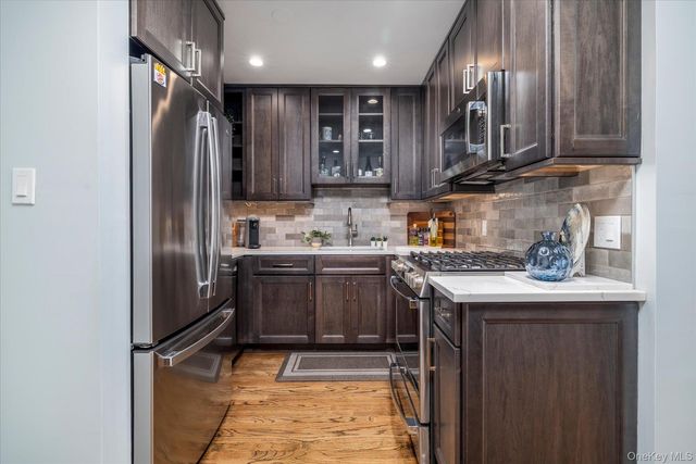 522 Shore Road 5T, Long Beach, NY 11561