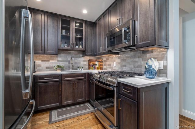 522 Shore Road 5T, Long Beach, NY 11561