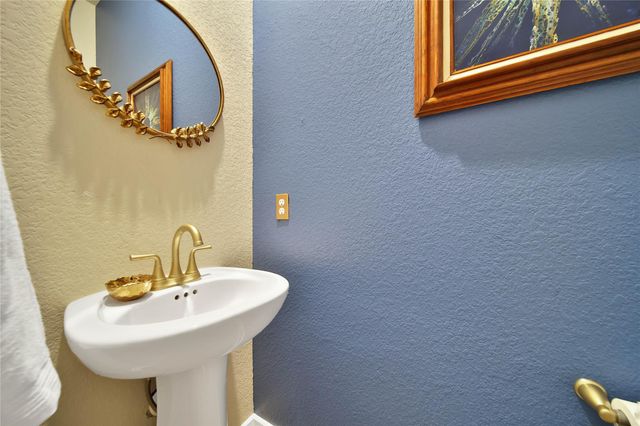 104 Red Cascade Court, Conroe, TX 77318