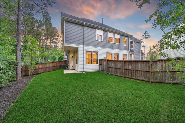 104 Red Cascade Court, Conroe, TX 77318