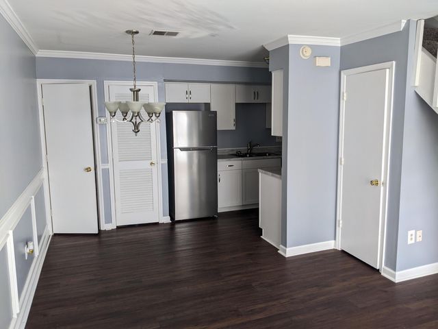 2494 Etiwan Unit 10c, Charleston, SC 29414