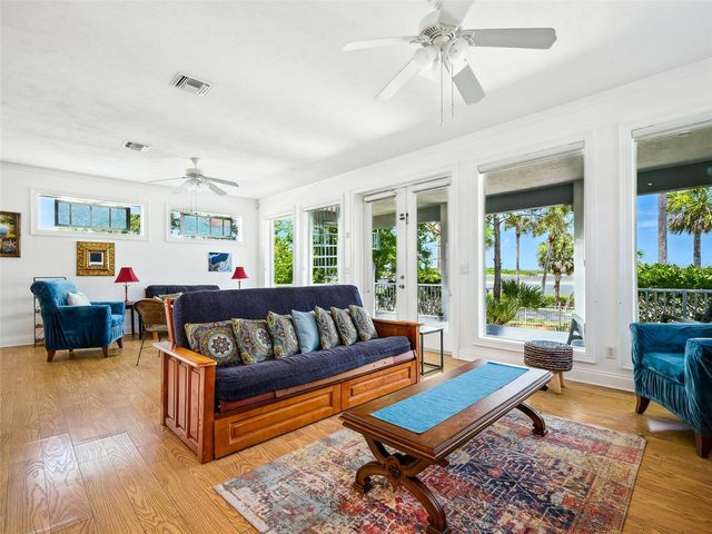 206 S RIVERSIDE DRIVE, Edgewater, FL 32132