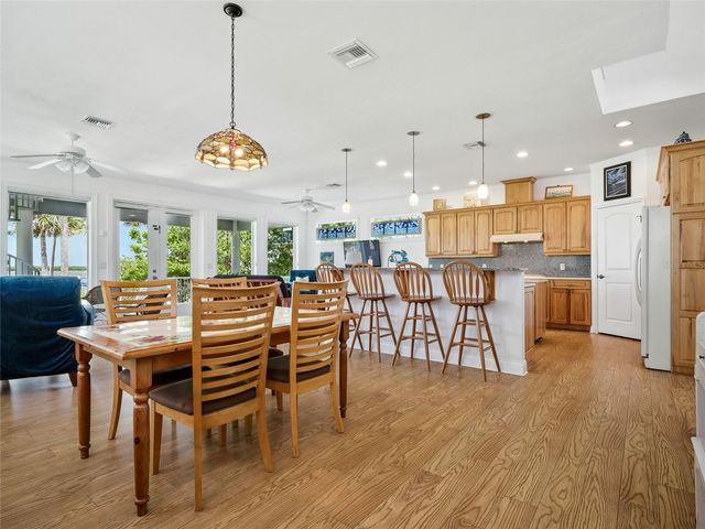 206 S RIVERSIDE DRIVE, Edgewater, FL 32132