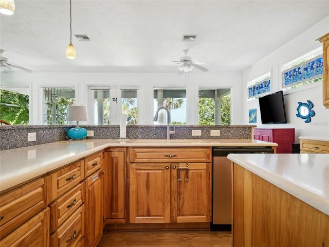 206 S RIVERSIDE DRIVE, Edgewater, FL 32132
