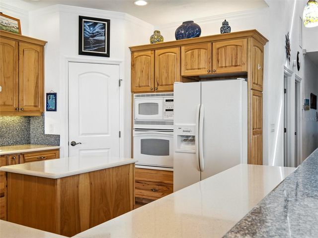 206 S RIVERSIDE DRIVE, Edgewater, FL 32132