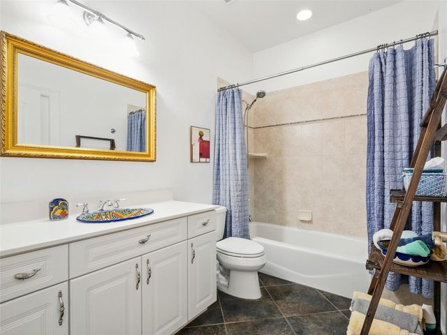 206 S RIVERSIDE DRIVE, Edgewater, FL 32132