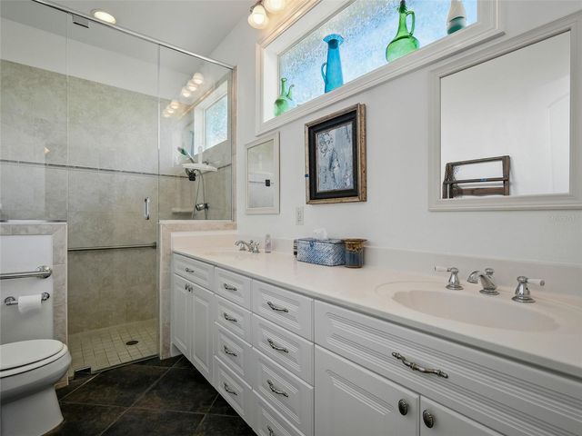 206 S RIVERSIDE DRIVE, Edgewater, FL 32132