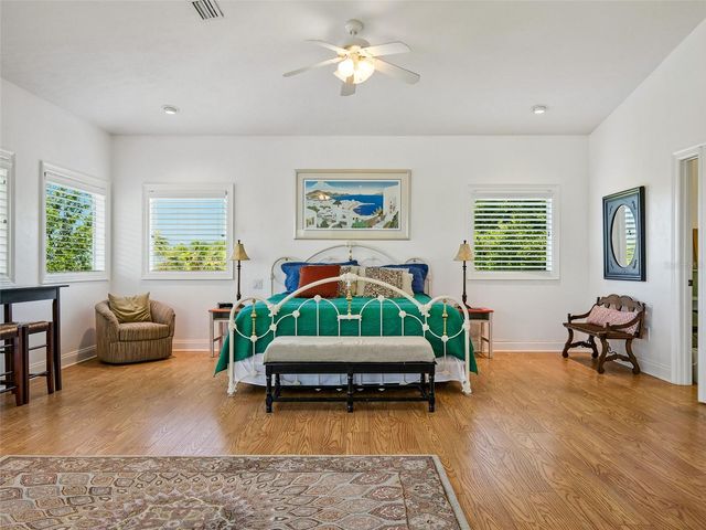 206 S RIVERSIDE DRIVE, Edgewater, FL 32132