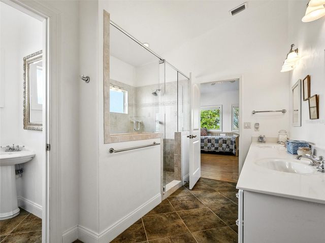206 S RIVERSIDE DRIVE, Edgewater, FL 32132