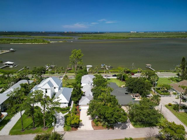 206 S RIVERSIDE DRIVE, Edgewater, FL 32132