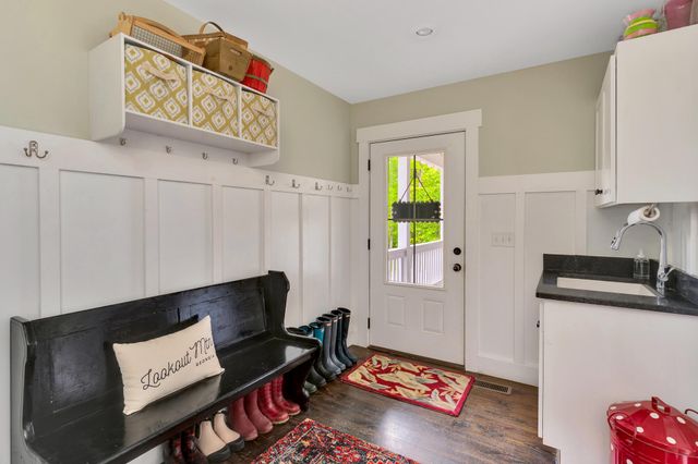 524 Payne Chapel Road, Lookout Mountain, GA 30750