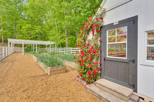 524 Payne Chapel Road, Lookout Mountain, GA 30750