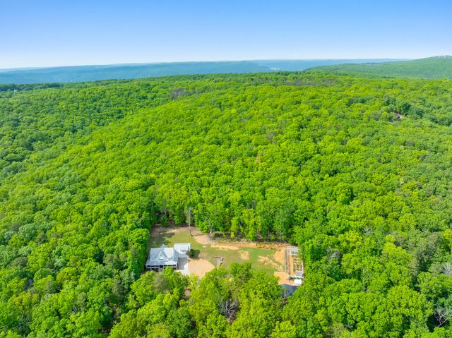 524 Payne Chapel Road, Lookout Mountain, GA 30750