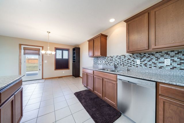 6928 Tupelo Road, Loves Park, IL 61111