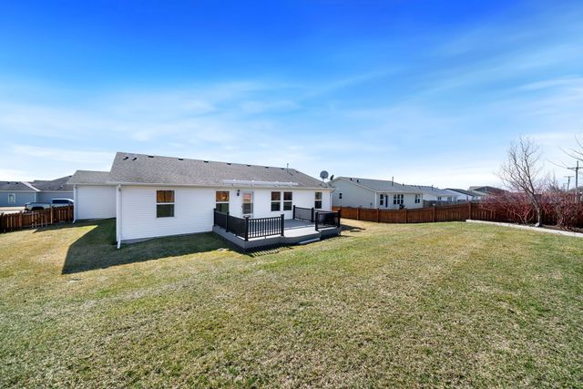 6928 Tupelo Road, Loves Park, IL 61111