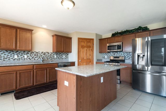 6928 Tupelo Road, Loves Park, IL 61111