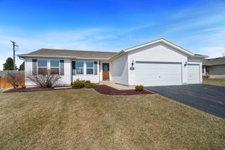 6928 Tupelo Road, Loves Park, IL 61111