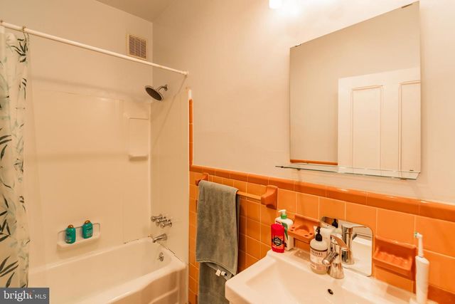 206 S 43RD ST, Philadelphia, PA 19104