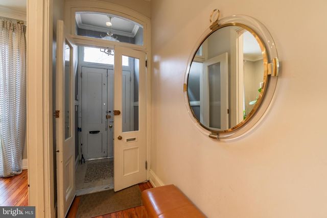 206 S 43RD ST, Philadelphia, PA 19104