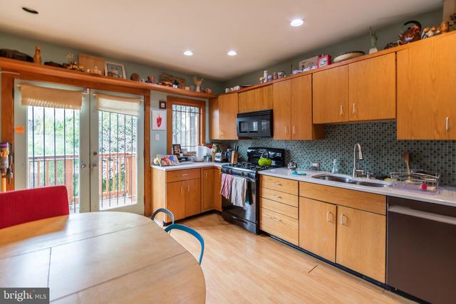 206 S 43RD ST, Philadelphia, PA 19104