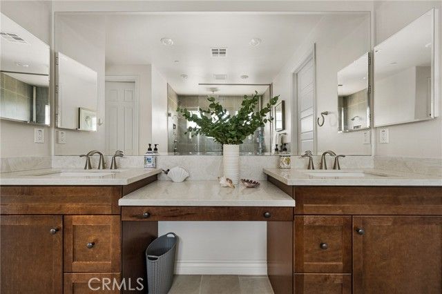 1767 Canyon Oaks Lane, Lake Forest (el Toro), CA 92610