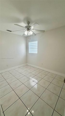 11952 SW 37th Ter, Miami, FL 33175