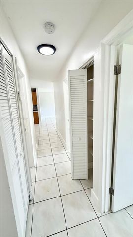 11952 SW 37th Ter, Miami, FL 33175