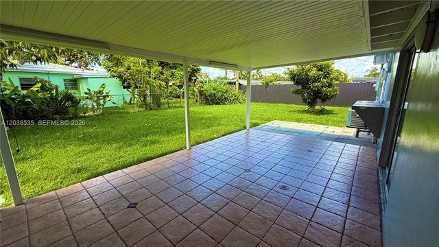 11952 SW 37th Ter, Miami, FL 33175