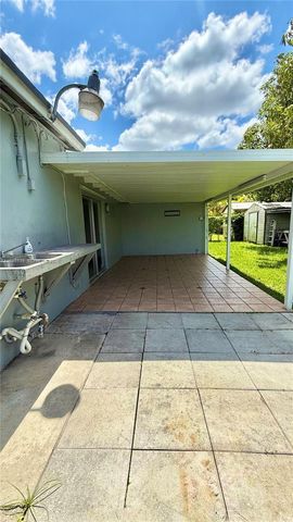 11952 SW 37th Ter, Miami, FL 33175