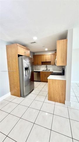 11952 SW 37th Ter, Miami, FL 33175