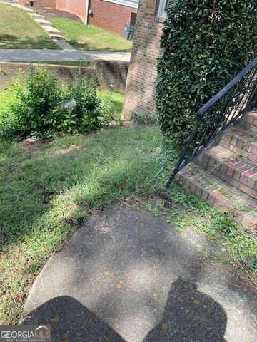 5160 Shadow Path Lane SW, Lilburn, GA 30047