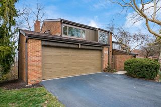 120 Glen Circle, Worthington, OH 43085