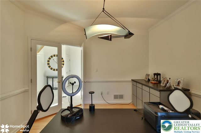 1614 Penns Crossing, South Whitehall Twp, PA 18104