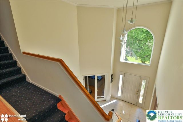 1614 Penns Crossing, South Whitehall Twp, PA 18104