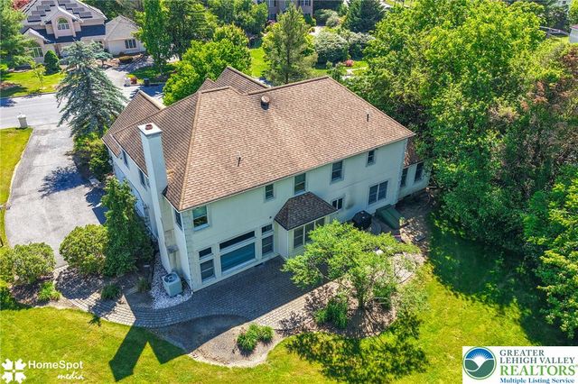 1614 Penns Crossing, South Whitehall Twp, PA 18104