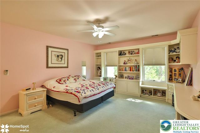 1614 Penns Crossing, South Whitehall Twp, PA 18104