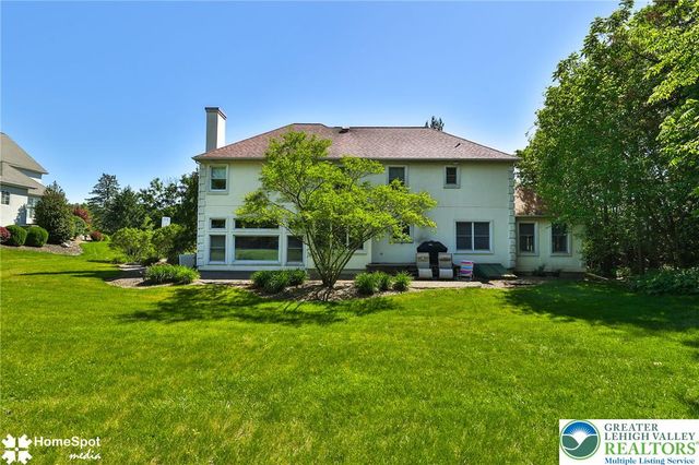 1614 Penns Crossing, South Whitehall Twp, PA 18104