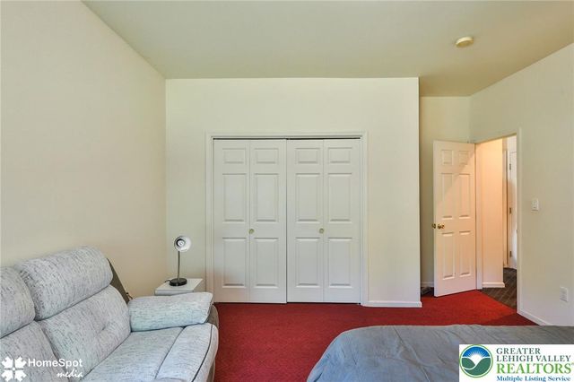 1614 Penns Crossing, South Whitehall Twp, PA 18104