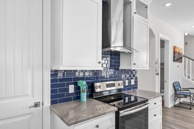 218 Ocean Avenue, Surfside Beach, TX 77541