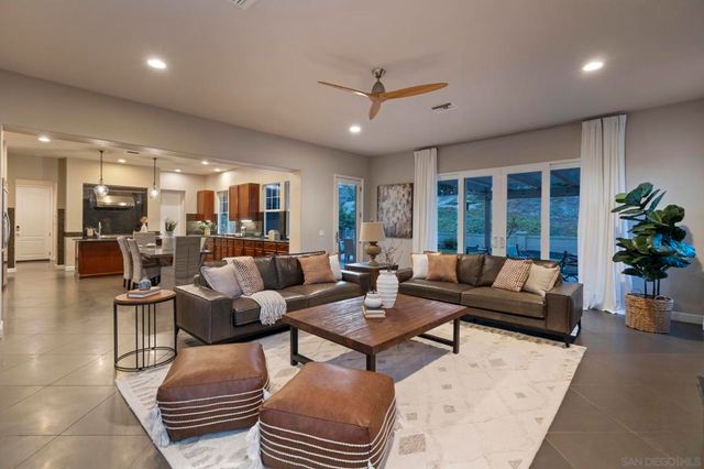 2827 Sutter Ridge Dr, Chula Vista, CA 91914