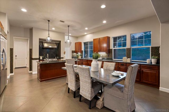 2827 Sutter Ridge Dr, Chula Vista, CA 91914