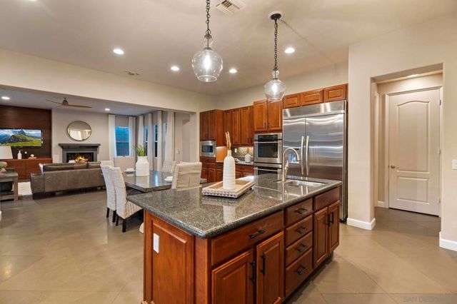 2827 Sutter Ridge Dr, Chula Vista, CA 91914