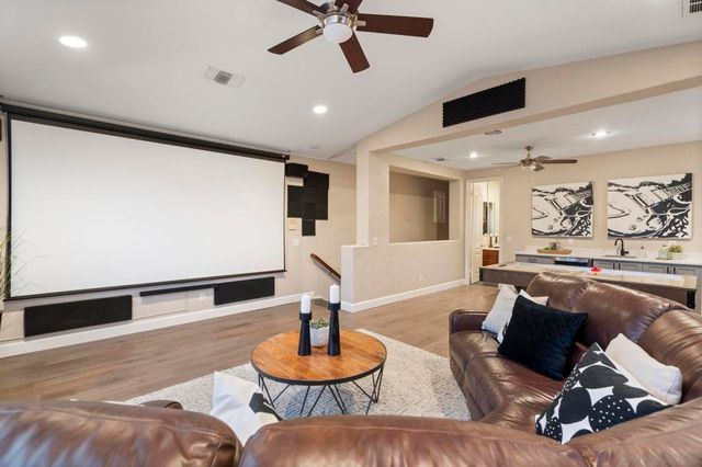 2827 Sutter Ridge Dr, Chula Vista, CA 91914