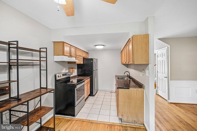 102 HOPKINS CT, Newark, DE 19713