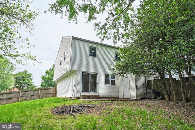 102 HOPKINS CT, Newark, DE 19713